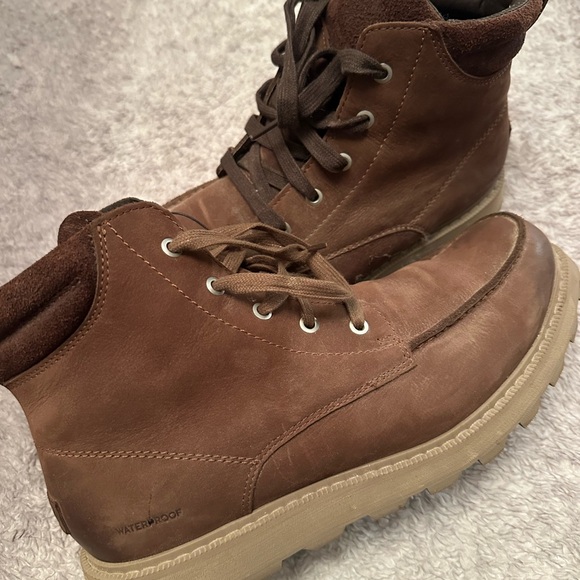 Sorel Men's Tan Waterproof Boots - Picture 1 of 5